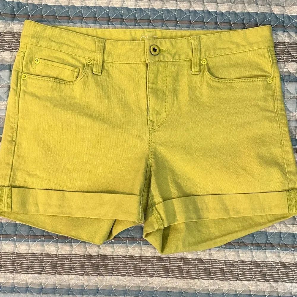 Talbots lime green size 8 denim shorts